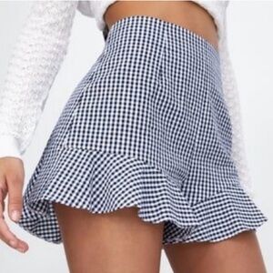 ZARA gingham ruffle shorts size S